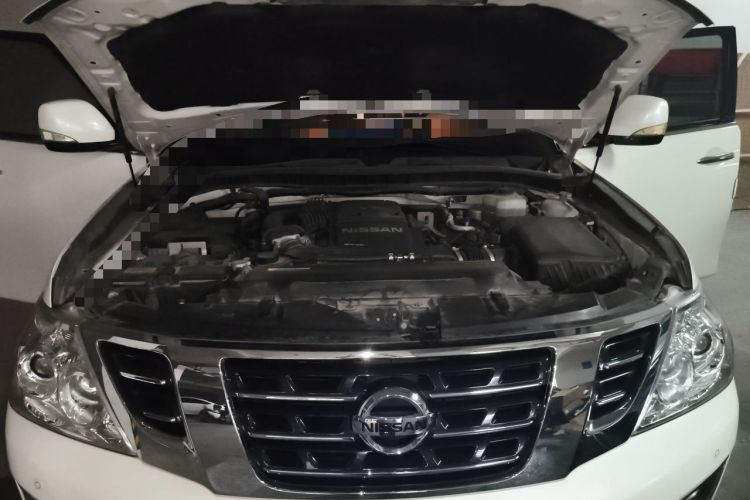 Used Nissan Patrol 2018 4.0L LinkedIn Edition Engine Bay