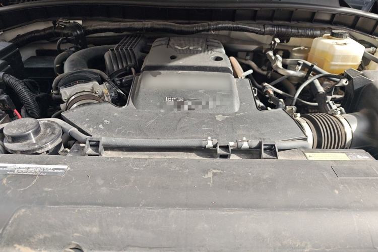 Used Nissan Patrol  Engine Bay