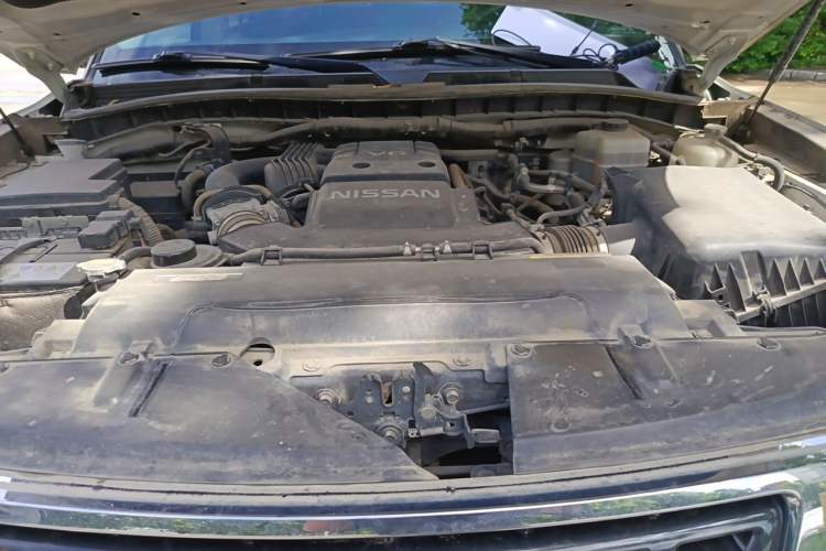 Used Nissan Patrol  Engine Bay