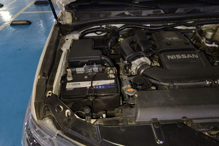 Used Nissan Patrol 2018 4.0L Platinum Edition Engine Bay Right