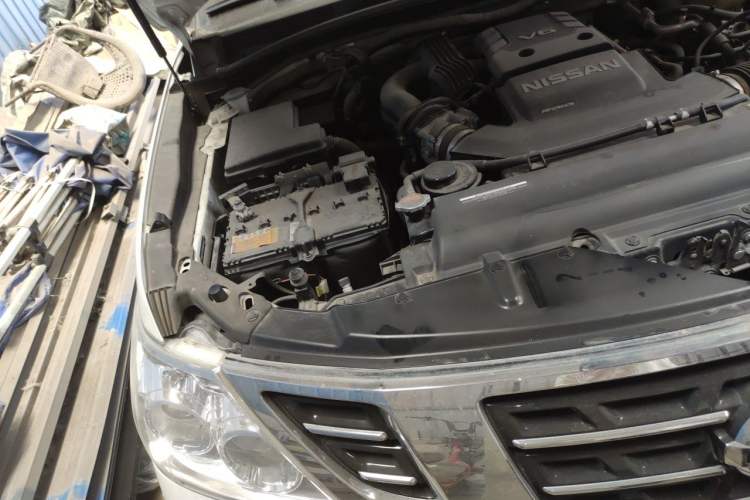 Used Nissan Patrol  Engine Bay Right