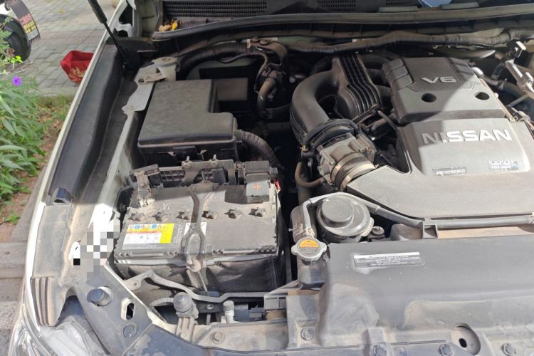 Used Nissan Patrol 2018 4.0L SE Middle East Version Engine Bay Right