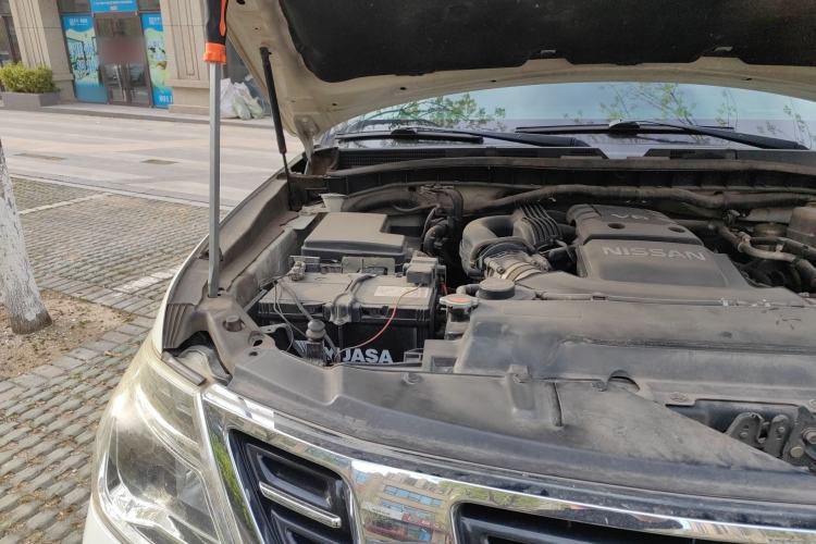 Used Nissan Patrol  Engine Bay Right