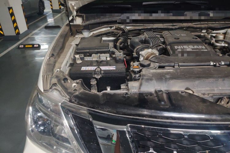 Used Nissan Patrol  Engine Bay Right