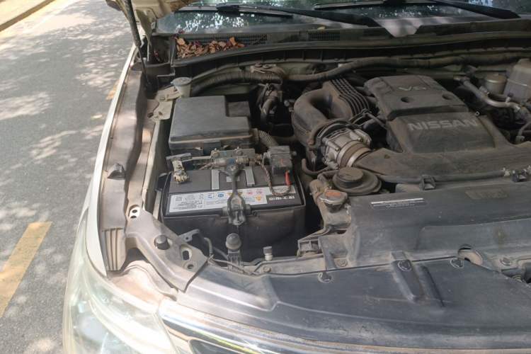 Used Nissan Patrol  Engine Bay Right