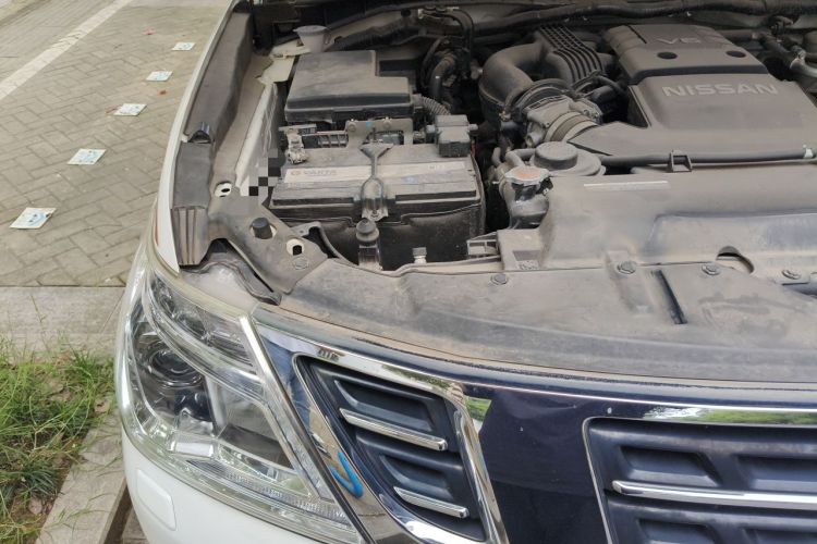 Used Nissan Patrol  Engine Bay Right
