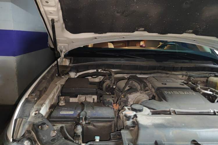 Used Nissan Patrol 2018 4.0L LinkedIn Edition Engine Bay Right