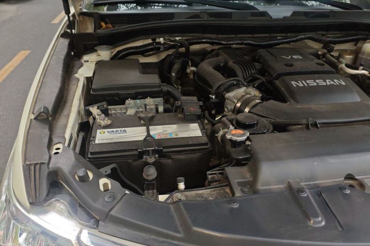 Used Nissan Patrol 2018 4.0L LinkedIn Edition Engine Bay Right
