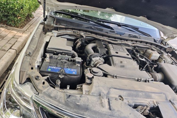 Used Nissan Patrol  Engine Bay Right