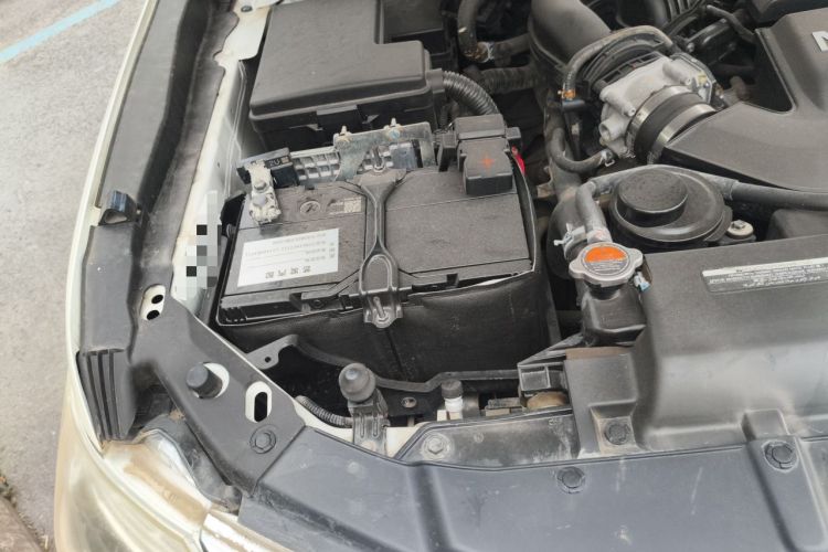 Used Nissan Patrol 2018 4.0L LinkedIn Edition Engine Bay Right
