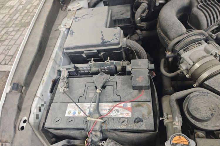 Used Nissan Patrol  Engine Bay Right