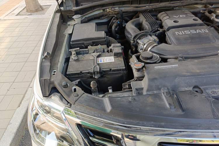 Used Nissan Patrol  Engine Bay Right