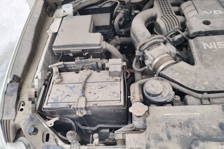 Used Nissan Patrol  Engine Bay Right