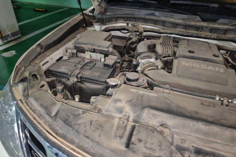 Used Nissan Patrol 2018 4.0L Automatic 7-Seater Middle East Version Engine Bay Right