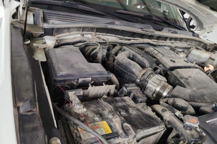 Used Nissan Patrol 2018 4.0L Automatic 7-Seater Middle East Version Engine Bay Right