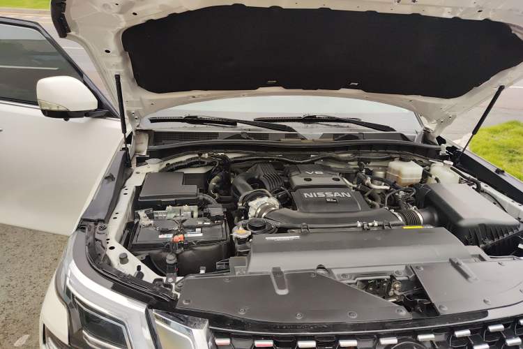 Used Nissan Patrol 2018 4.0L LinkedIn Edition Engine Bay Right