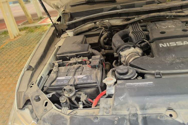 Used Nissan Patrol 2018 4.0L LinkedIn Edition Engine Bay Right