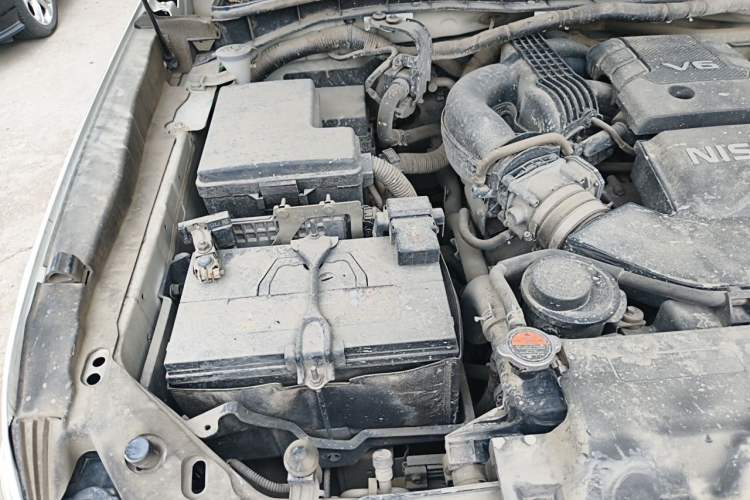 Used Nissan Patrol  Engine Bay Right