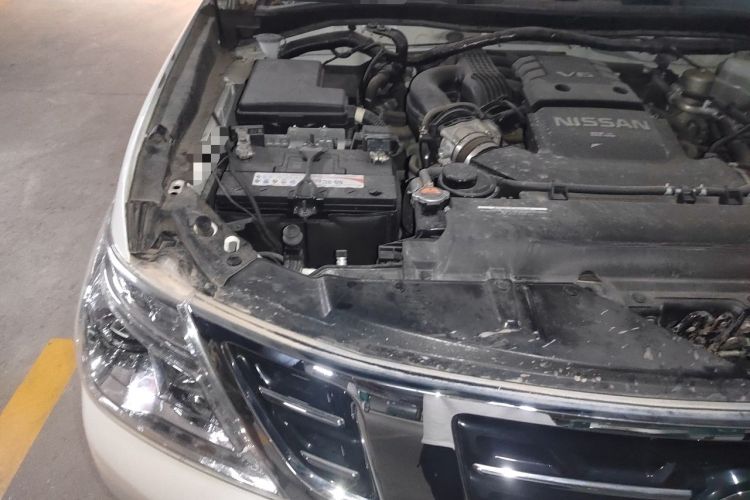 Used Nissan Patrol 2018 4.0L LinkedIn Edition Engine Bay Right
