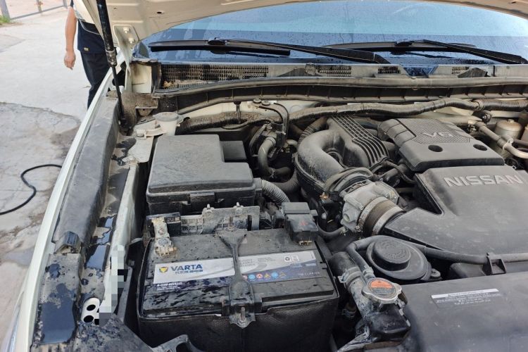 Used Nissan Patrol  Engine Bay Right