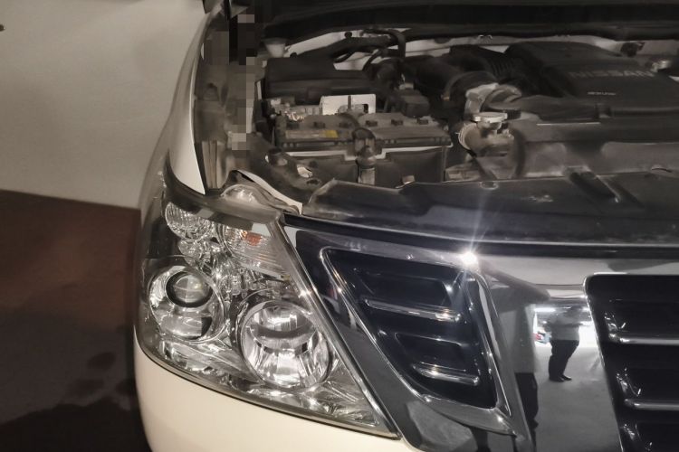Used Nissan Patrol 2018 4.0L LinkedIn Edition Engine Bay Right