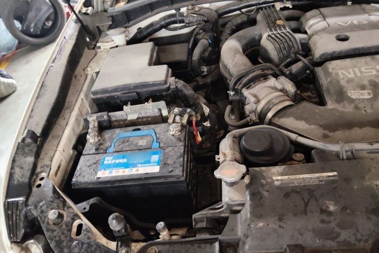 Used Nissan Patrol 2018 4.0L LinkedIn Edition Engine Bay Right