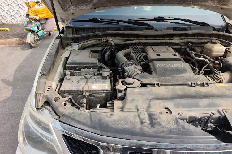 Used Nissan Patrol 2018 4.0L LinkedIn Edition Engine Bay Right