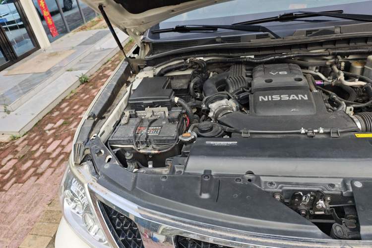 Used Nissan Patrol 2018 4.0L LinkedIn Edition Engine Bay Right