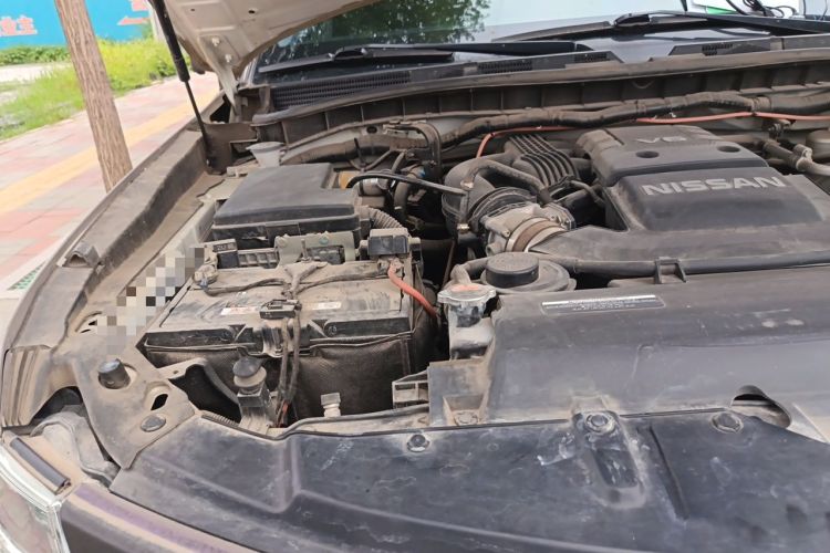 Used Nissan Patrol  Engine Bay Right