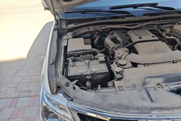 Used Nissan Patrol  Engine Bay Right