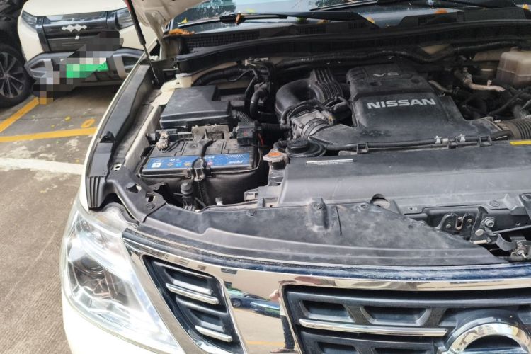 Used Nissan Patrol 2018 Y62 4.0 XE Middle East Engine Bay Right