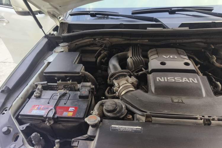 Used Nissan Patrol  Engine Bay Right