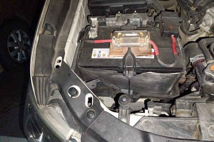 Used Nissan Patrol  Engine Bay Right
