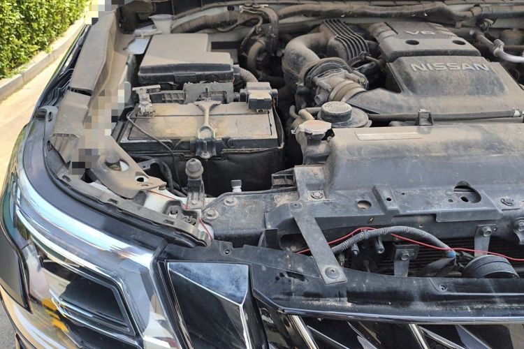 Used Nissan Patrol  Engine Bay Right