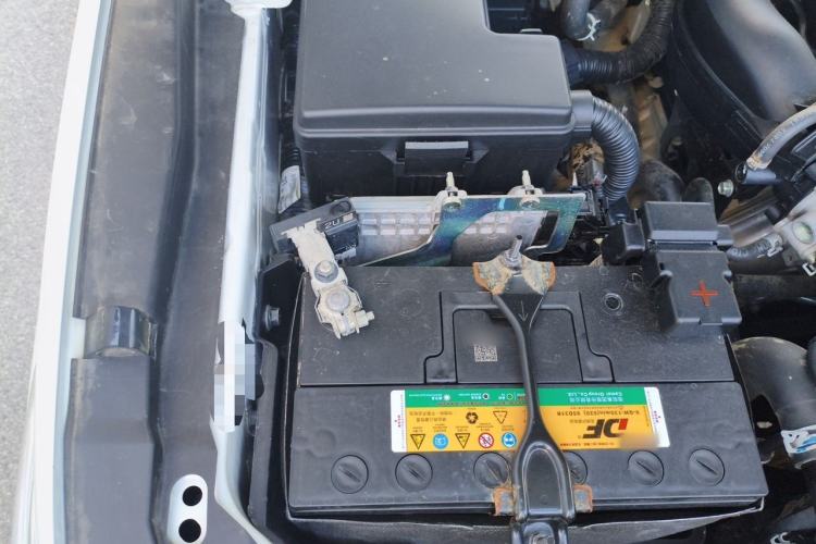 Used Nissan Patrol 2018 4.0L LinkedIn Edition Engine Bay Right