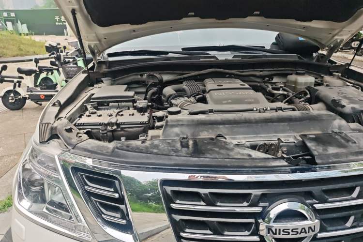 Used Nissan Patrol 2018 4.0L Flagship Model Engine Bay Right