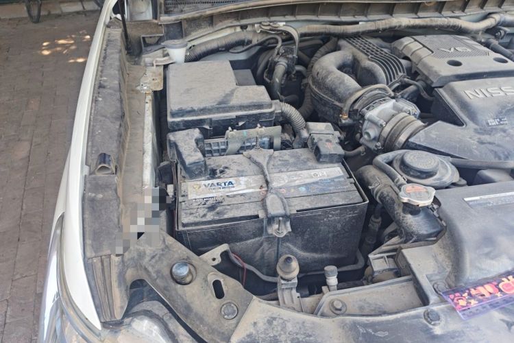 Used Nissan Patrol 2018 4.0L LinkedIn Edition Engine Bay Right