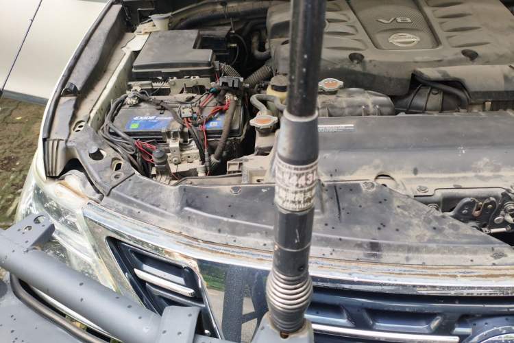 Used Nissan Patrol  Engine Bay Right