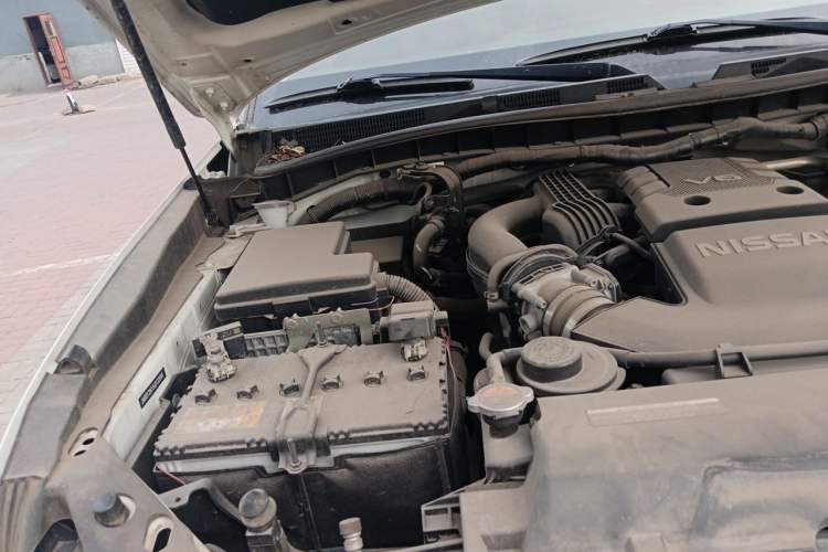 Used Nissan Patrol  Engine Bay Right