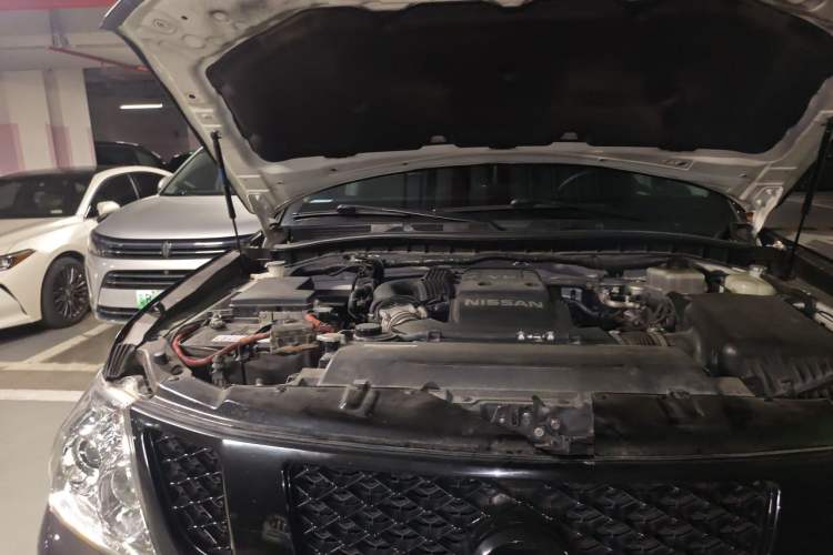 Used Nissan Patrol  Engine Bay Right