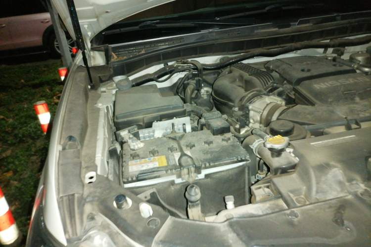 Used Nissan Patrol 2018 4.0L LinkedIn Edition Engine Bay Right