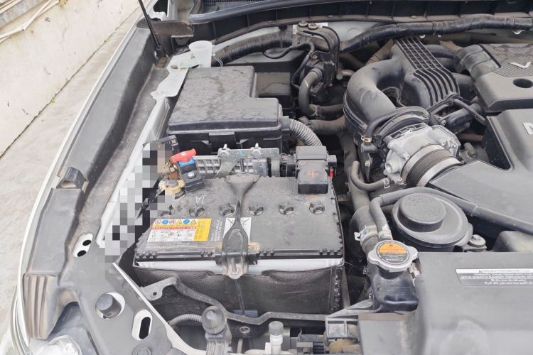 Used Nissan Patrol  Engine Bay Right
