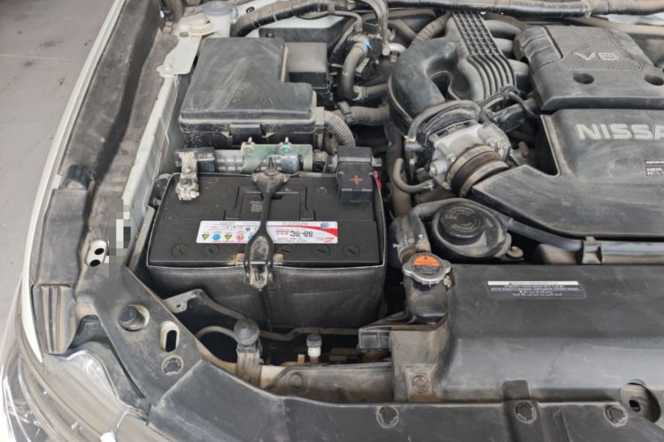 Used Nissan Patrol 2018 4.0L Automatic 7-Seater Middle East Version Engine Bay Right