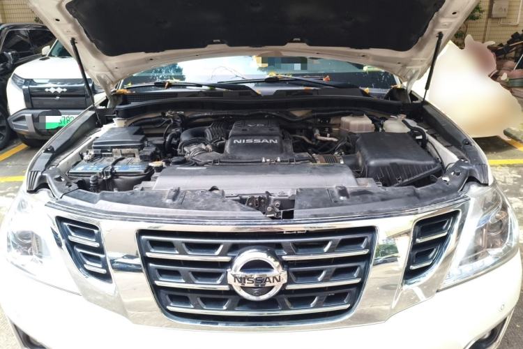 Used Nissan Patrol 2018 Y62 4.0 XE Middle East Engine Bay