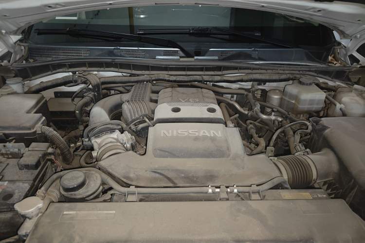 Used Nissan Patrol 2018 4.0L Automatic 7-Seater Middle East Version Engine Bay