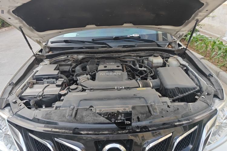 Used Nissan Patrol  Engine Bay