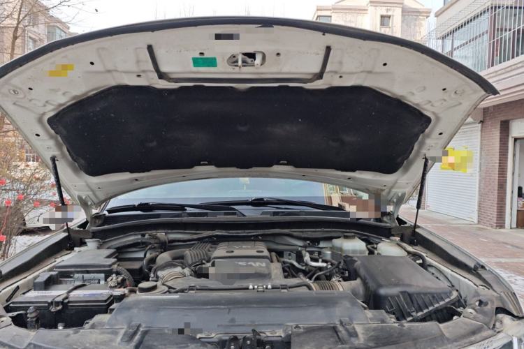 Used Nissan Patrol 2018 4.0L LinkedIn Edition Engine Bay