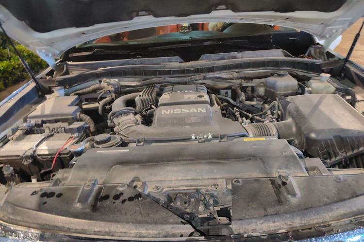 Used Nissan Patrol 2018 Y62 4.0 XE Middle East Engine Bay
