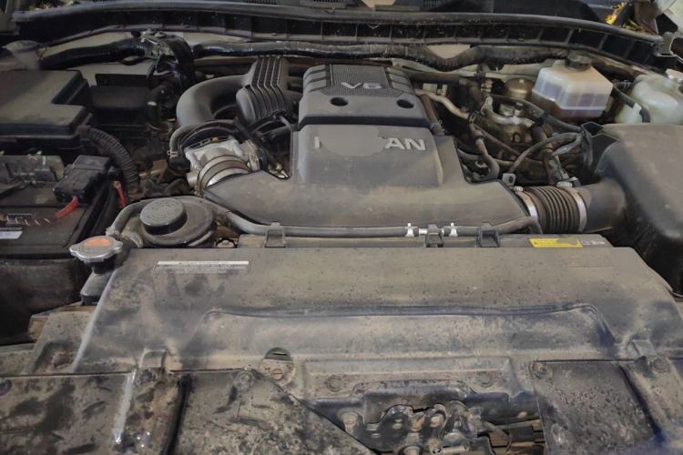 Used Nissan Patrol 2018 Y62 4.0 XE Middle East Engine Bay