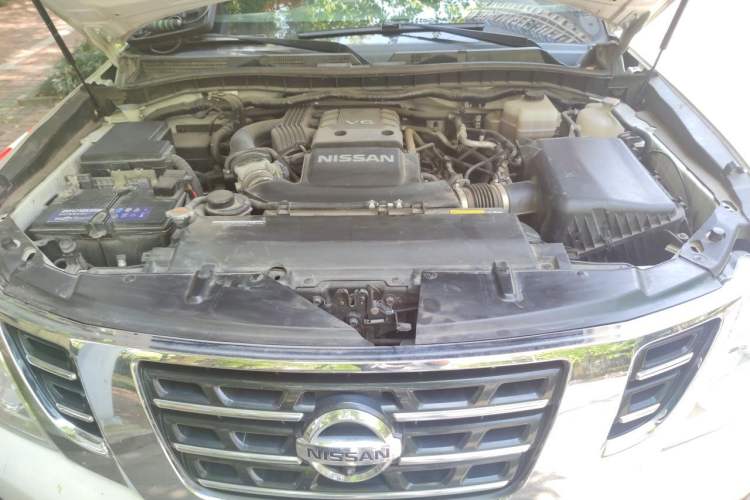 Used Nissan Patrol  Engine Bay
